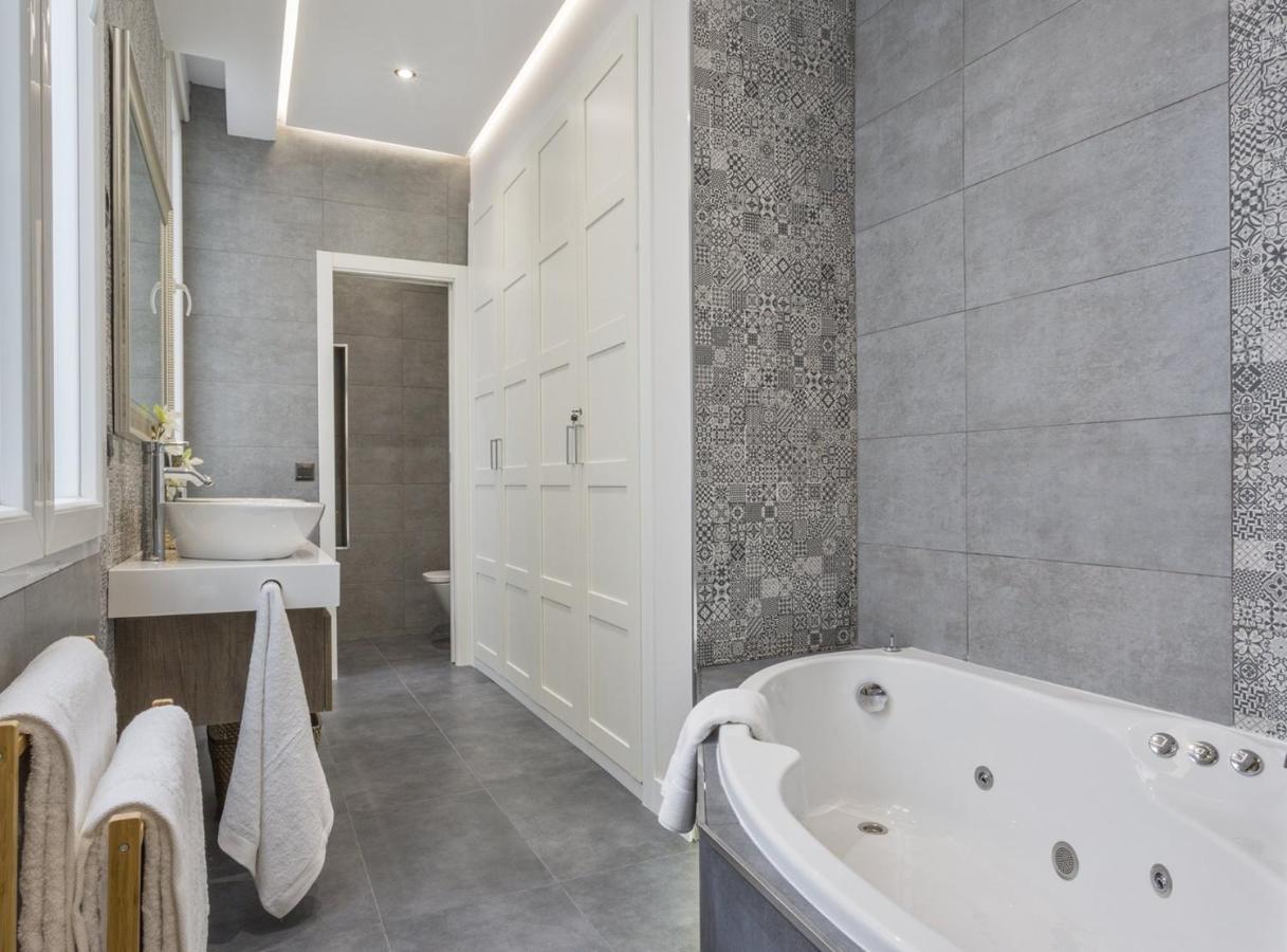 Charming City Center Apartment For 4 Perfect Location, Espoz Y Mina III 马德里 外观 照片