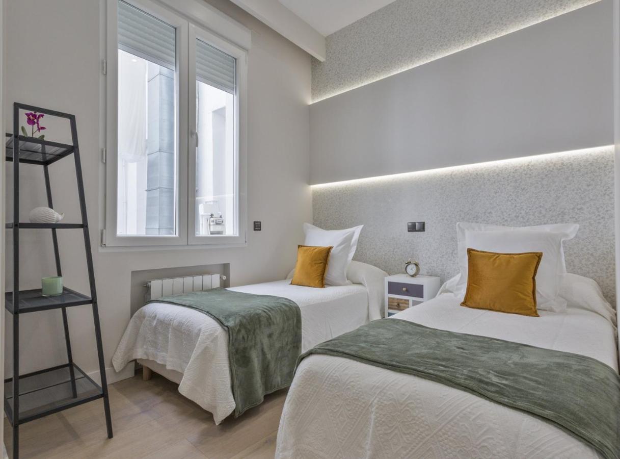 Charming City Center Apartment For 4 Perfect Location, Espoz Y Mina III 马德里 外观 照片